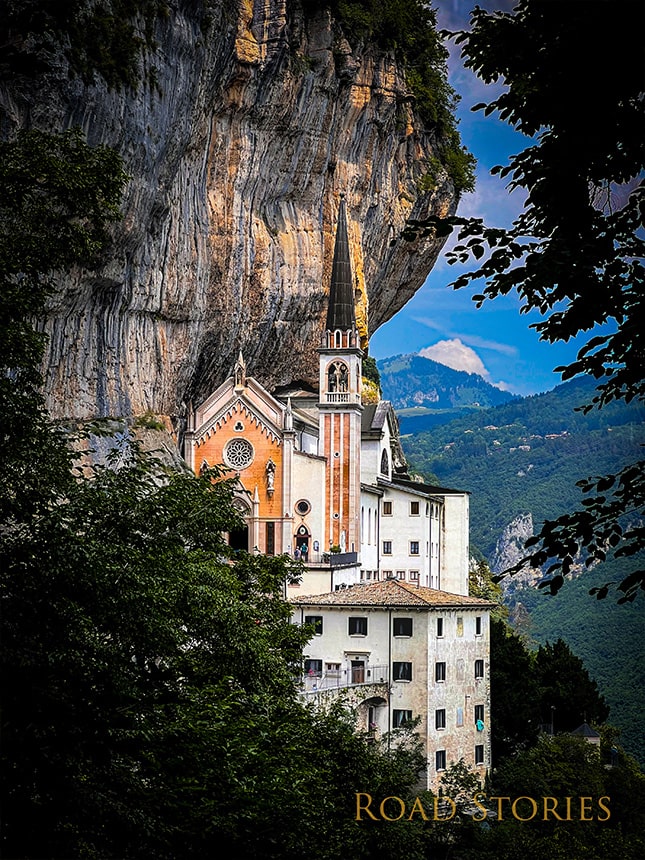 Santuario Madonna della Corona-min